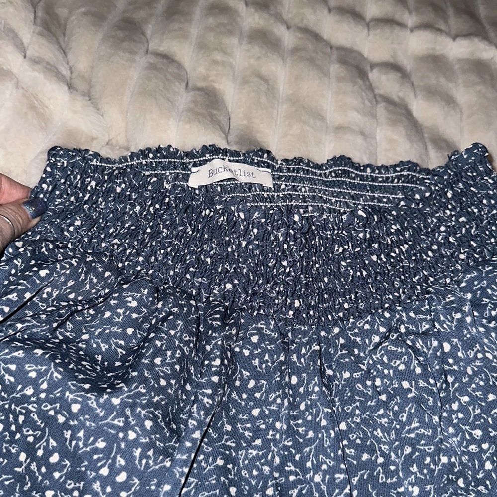 Size medium 100% polyester harem pants - Picture 3 of 4